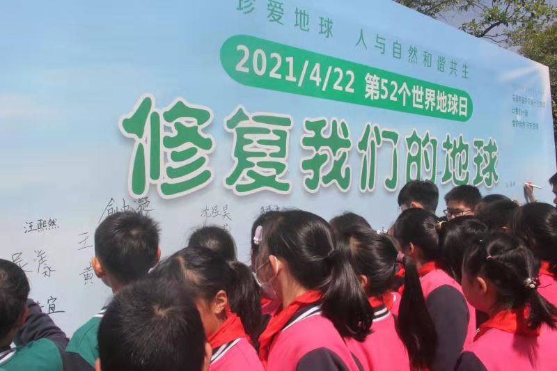 �޸����ǵĵ���Ϊ�����ǩ�ֳ����ֳ�����������