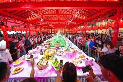 青海地方特色精品美食展暨第四届西宁美食节盛大启动